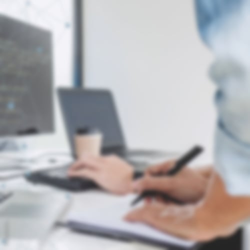 PC-Spezialisten bei der Arbeit