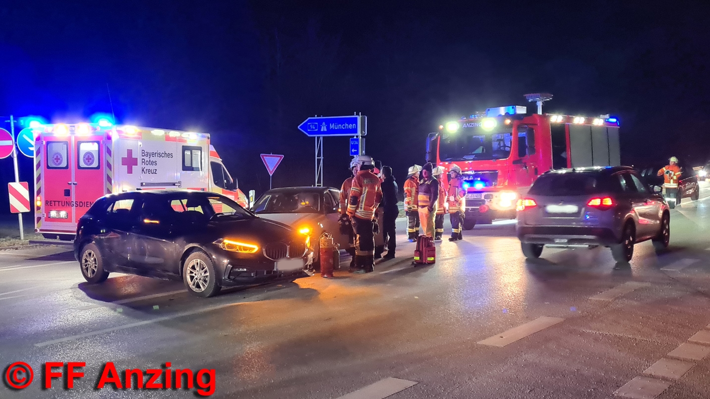 08.02.2023, 18:34 Uhr – Verkehrsunfall mit PKW