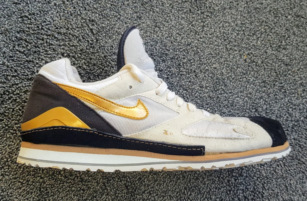 NIKE - Jetzt alle Schäden behoben und wieder Lieblingsschuh!