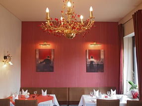 Frischbier's Restaurant , Weinbar , Festsaal