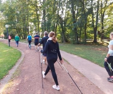 Nordic Walking im Kurpark in Bad Westernkotten