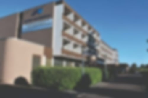 Blick aus dem Mühlenweg auf die Klinik Solequelle