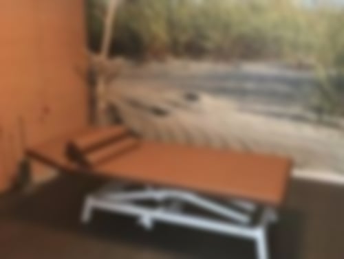 Liege im Therapieraum