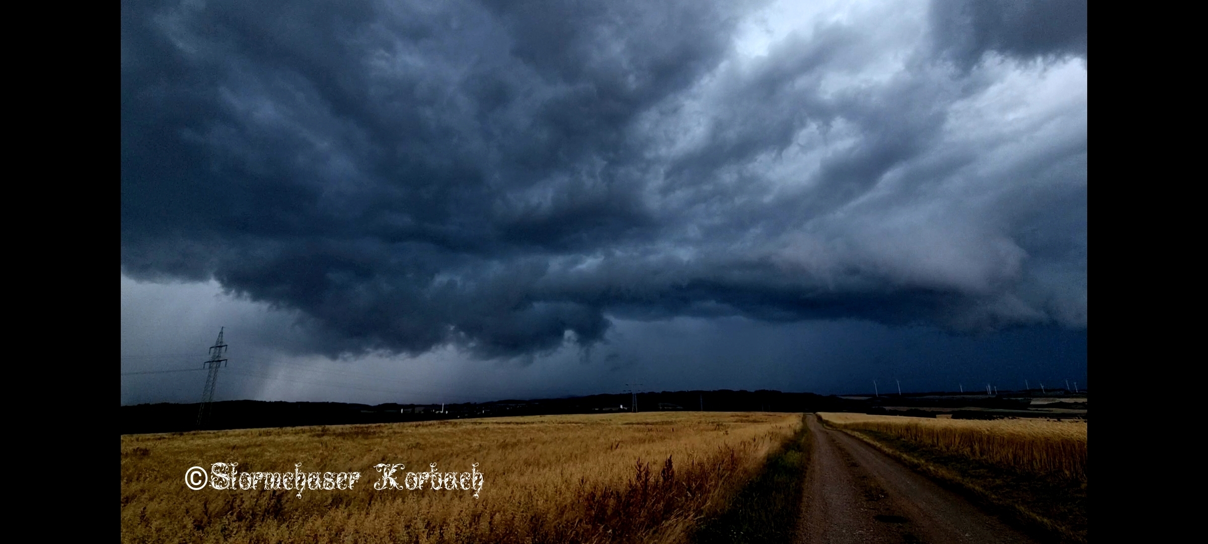 Samstag Schauer & Gewitter, Unwettergefahr