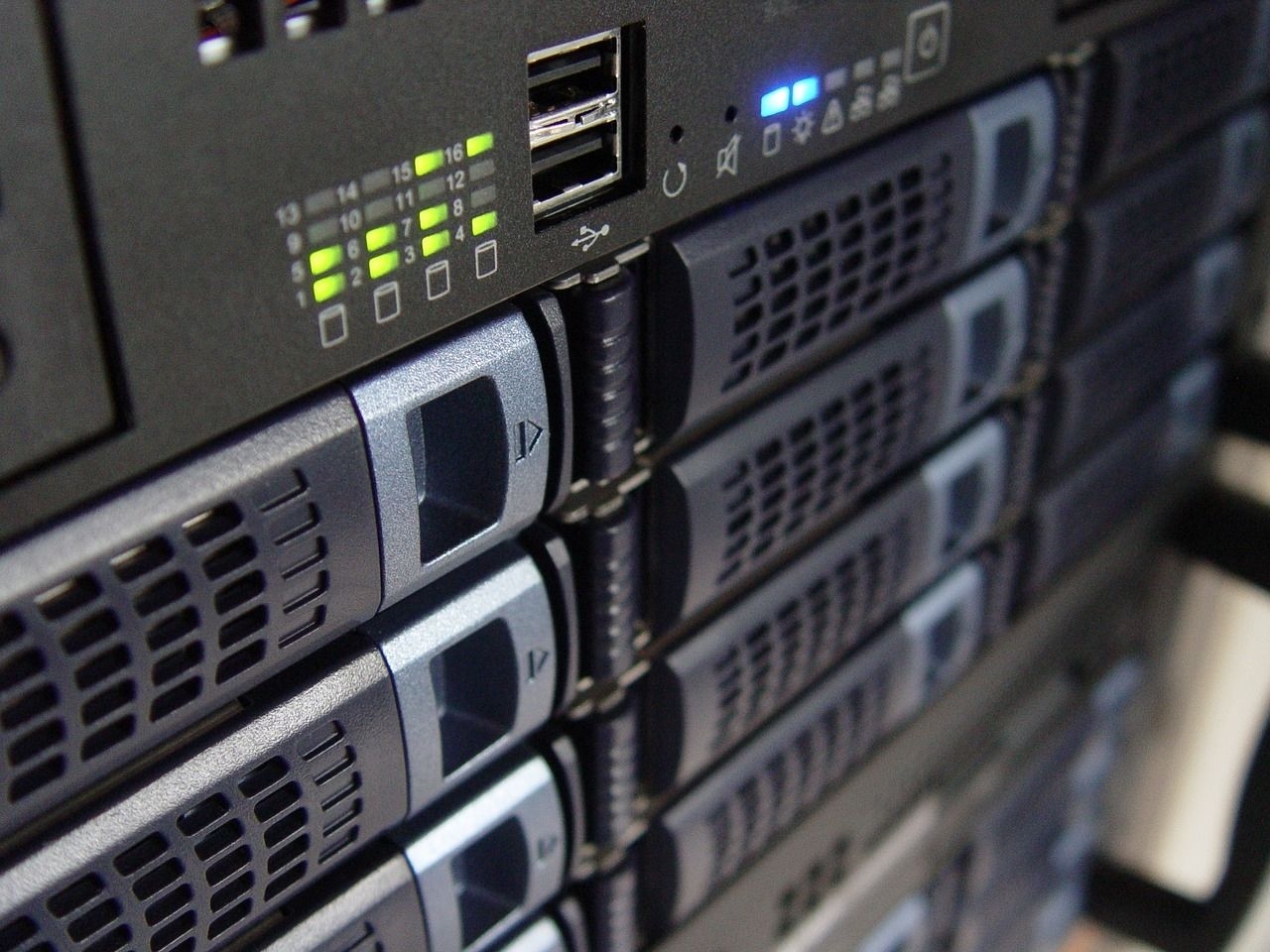 Server Dell Fujitzu Netzwerk Infastrukur