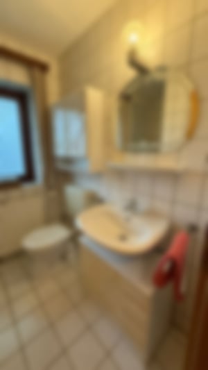Badezimmer mit Dusche