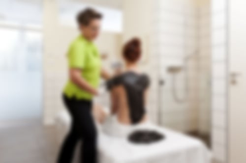 Naturmoor-Anwendung in den Hellweg-Sole-Thermen