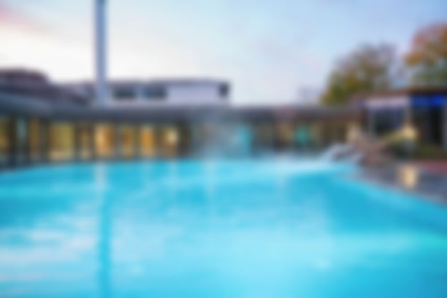 Das große Außenbecken der Hellweg-Sole-Thermen