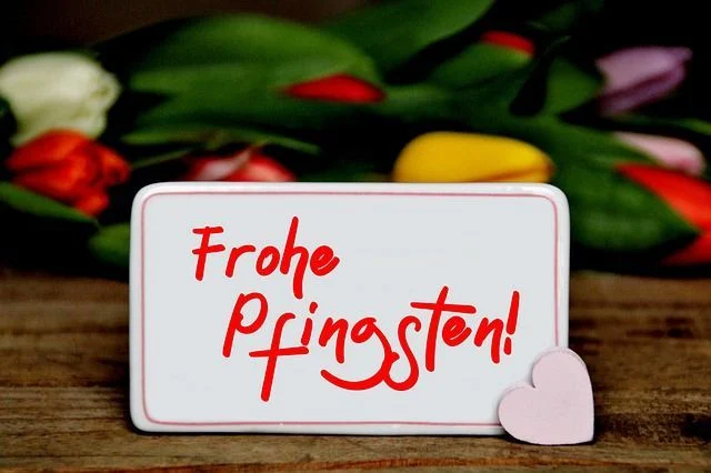 Symbolbild Pfingsten - "Frohe Pfingsten"