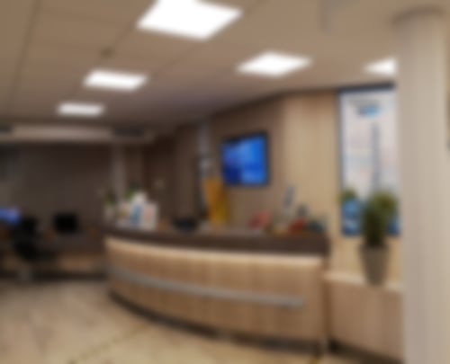 Der Eingangsbereich der Thermen mit der Rezeption/Kasse