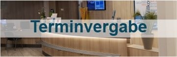 Der Eingangsbereich der Thermen mit der Rezeption/Kasse