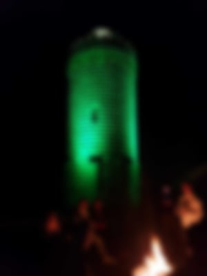 Bismarckturm bei Nacht