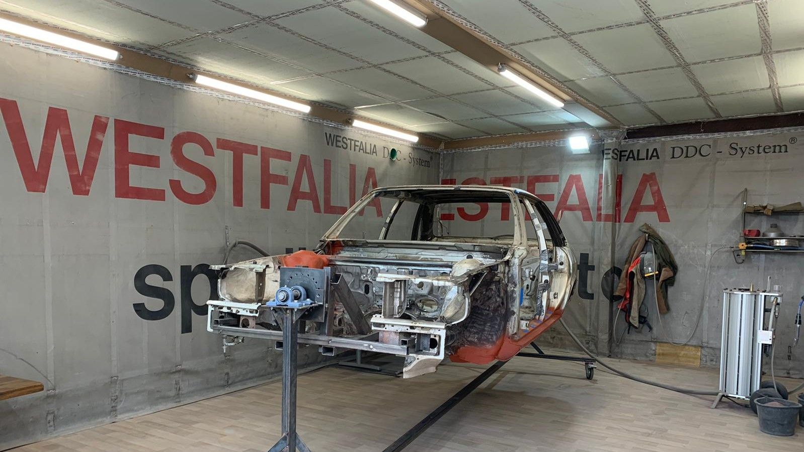 Strahlraum, Strahlarbeiten,