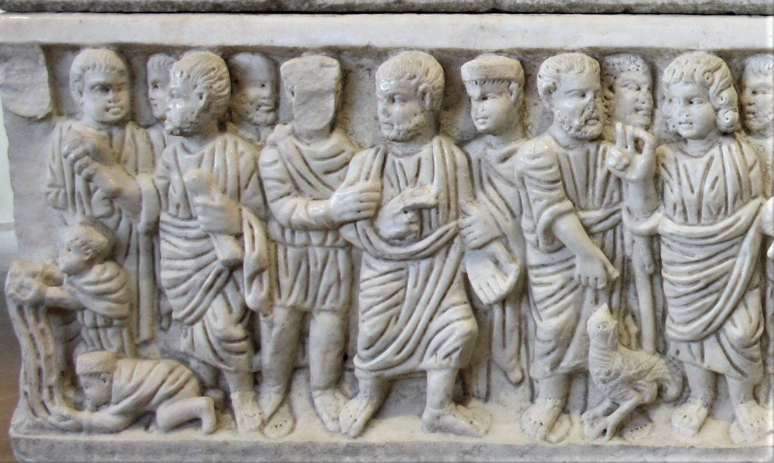 Hahnszene, Gefangennahme und Quellwunder des Petrus, Sarkophag, Arles, Foto: (c) Sebastian Buck