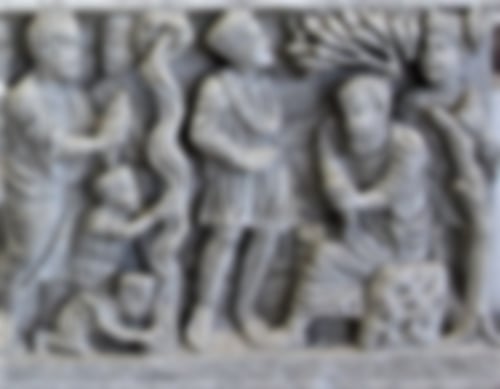 Quellwunder des Petrus und Bekehrung der Soldaten, ca. 325 n. Chr., Sarkophag, Arles, Foto: (c) Sebastian Buck