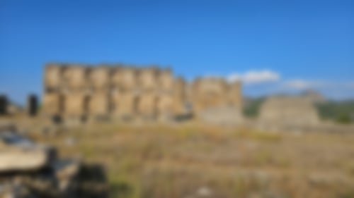 Aspendos Nymphäum und Agora