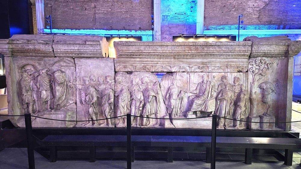 Anaglypha Traiani - Die Schranken Trajans in der Curia auf dem Forum Romanum