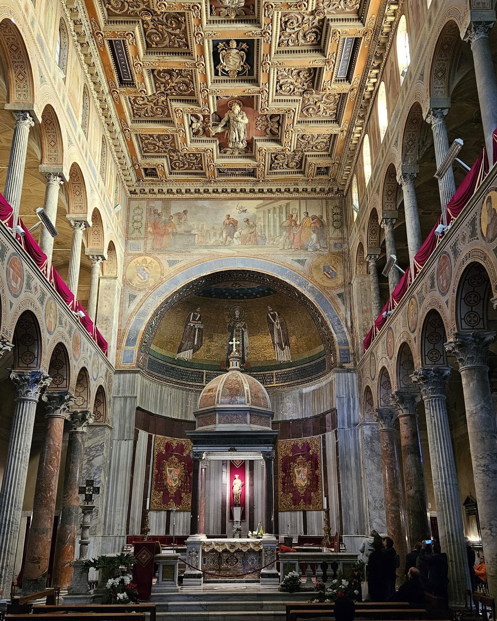 Innenraum von S. Agnese in Rom