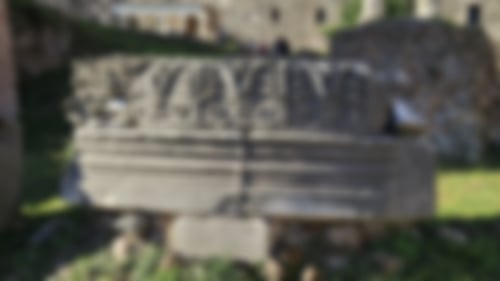 miliarum aureum - der goldene Meilenstein auf dem Forum Romanum