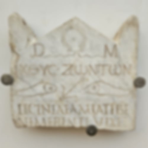 frühchristliche Symbole: Fisch, Anker, Siegeskranz