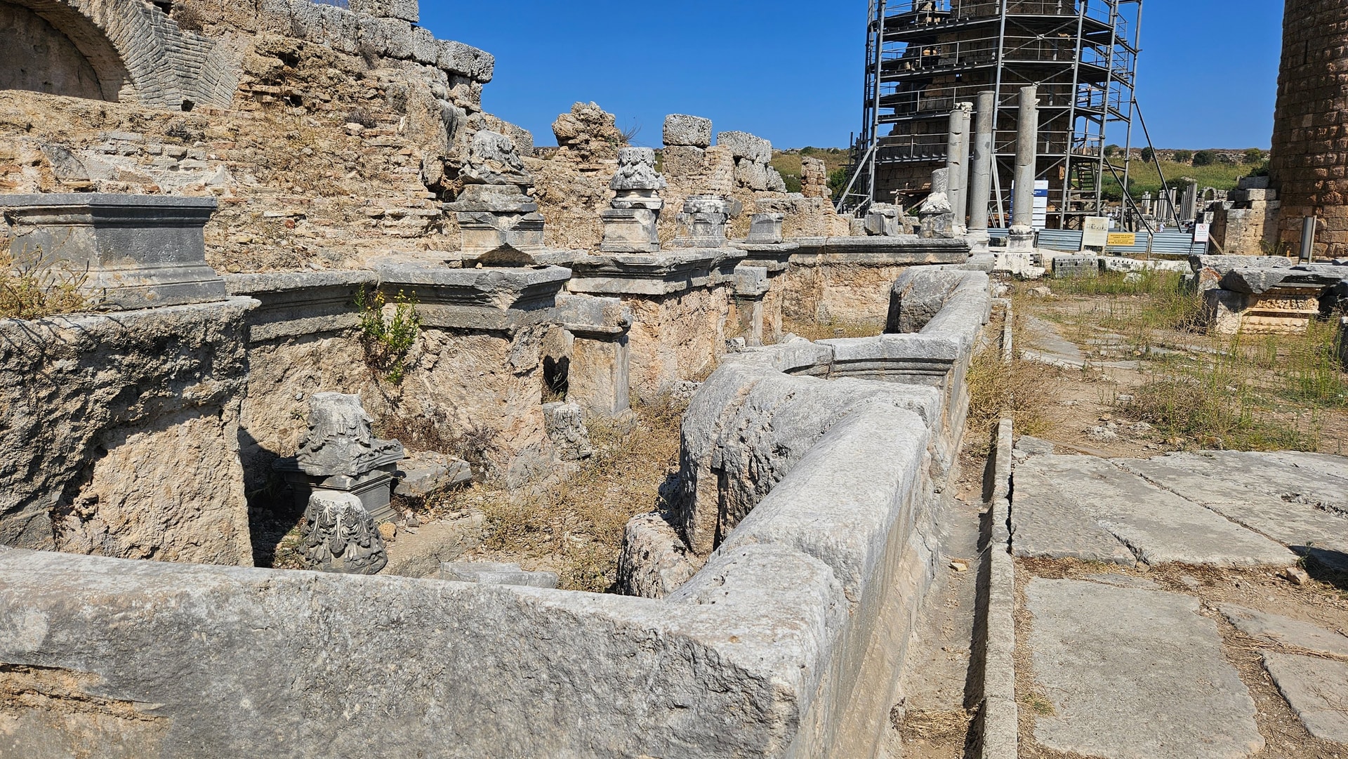 Nymphäum Perge