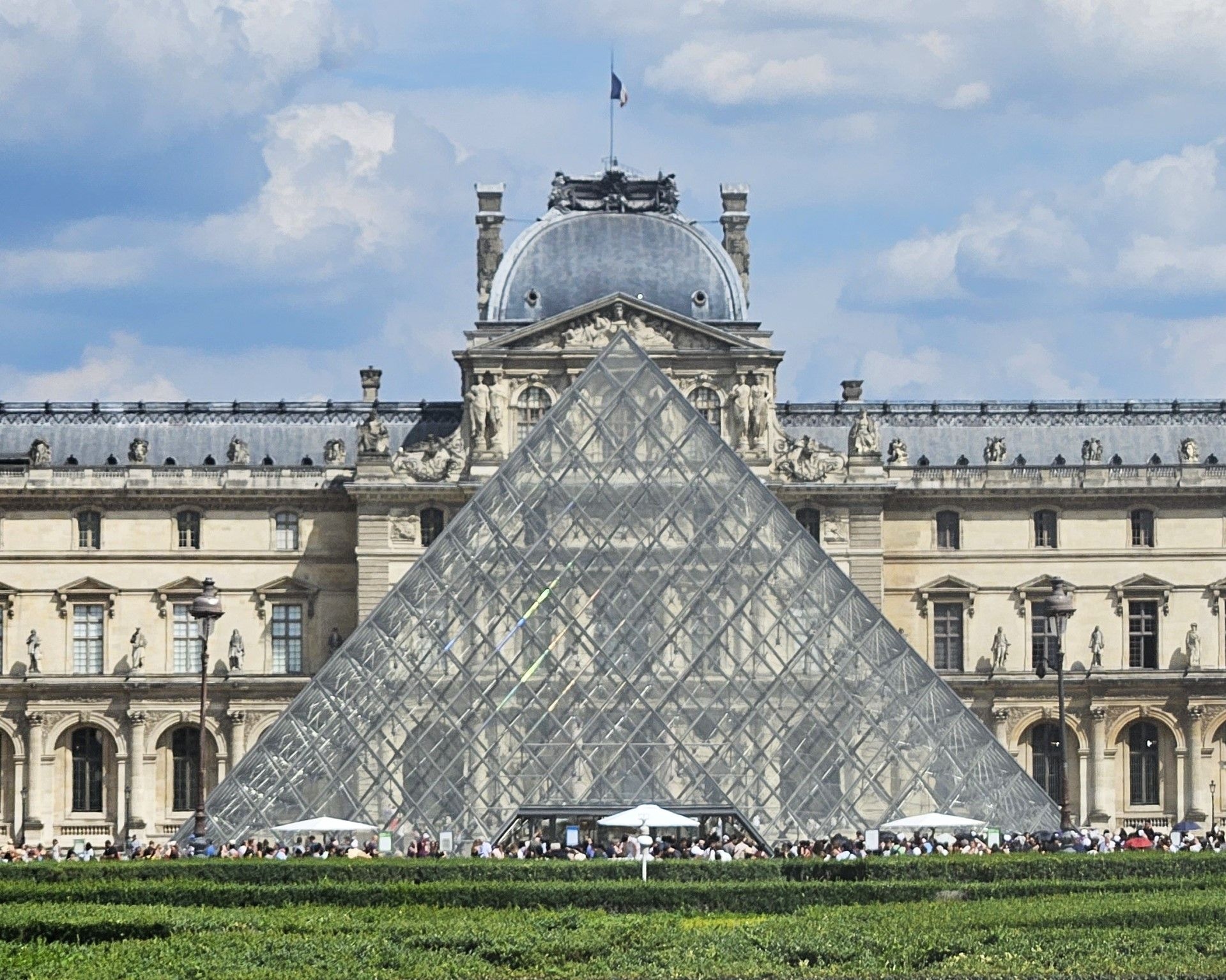Pyramide Louvre