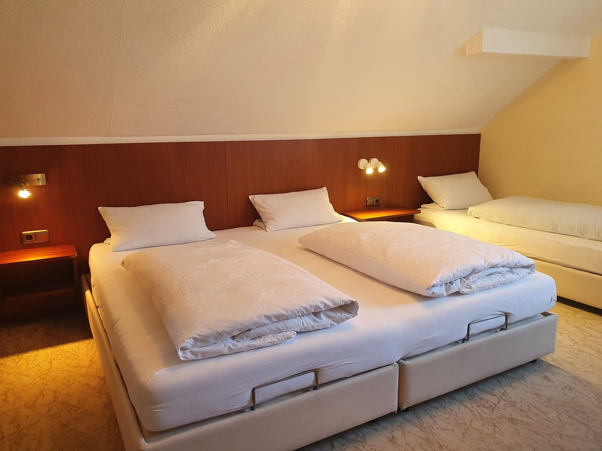 Dreibettzimmer