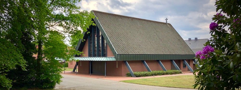 Die neue Friedhofskapelle wurde 1982 fertiggestellt