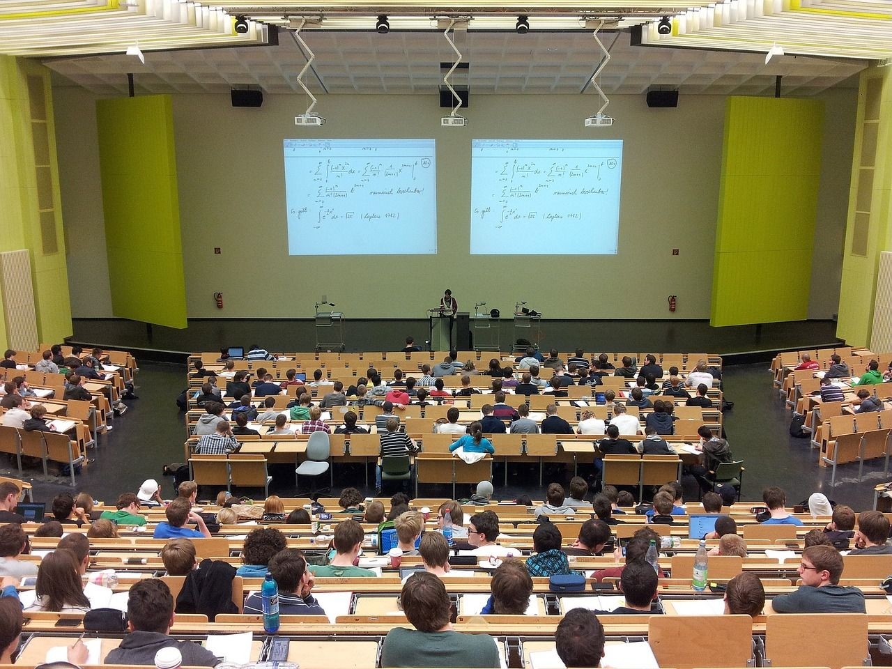 Uni-Hörsaal von oben