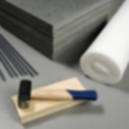 Material und Werkzeug zurecht legen.