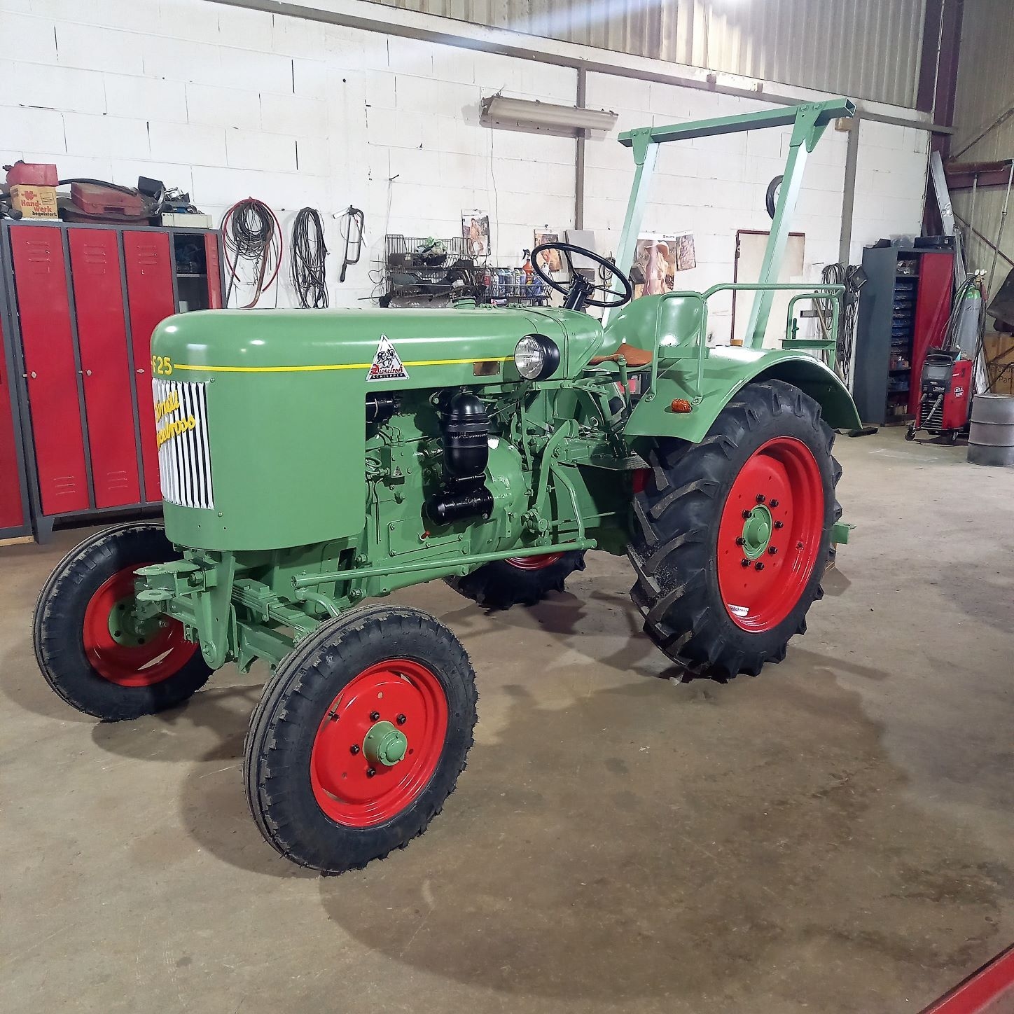 Fendt Dieselross f25 in restauriertem Zustand