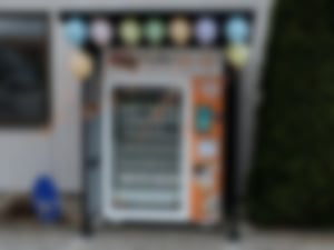 Eiscafe Miraval Eisautomat in Seibranz 